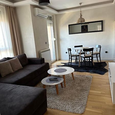 Apartman Dm Белград Екстериор снимка